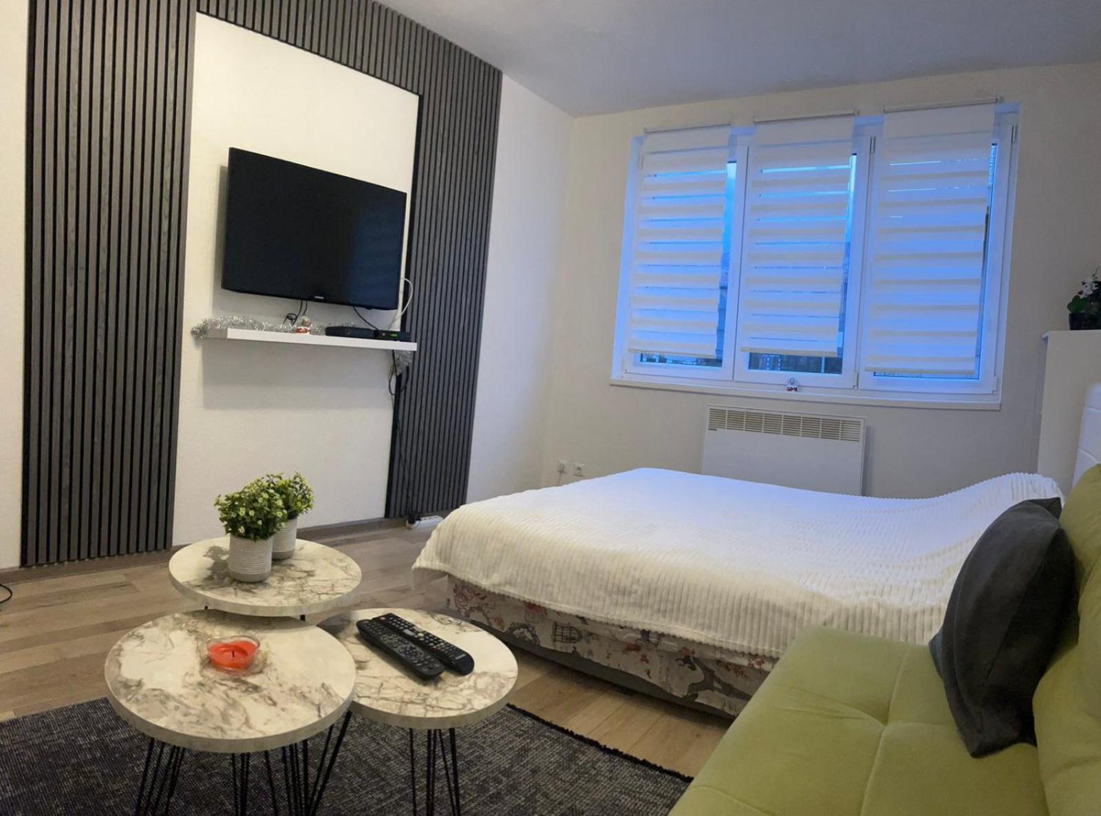 Lovely Apartment In Old Town 400M From City Center Sebilj Saraievo Exterior foto