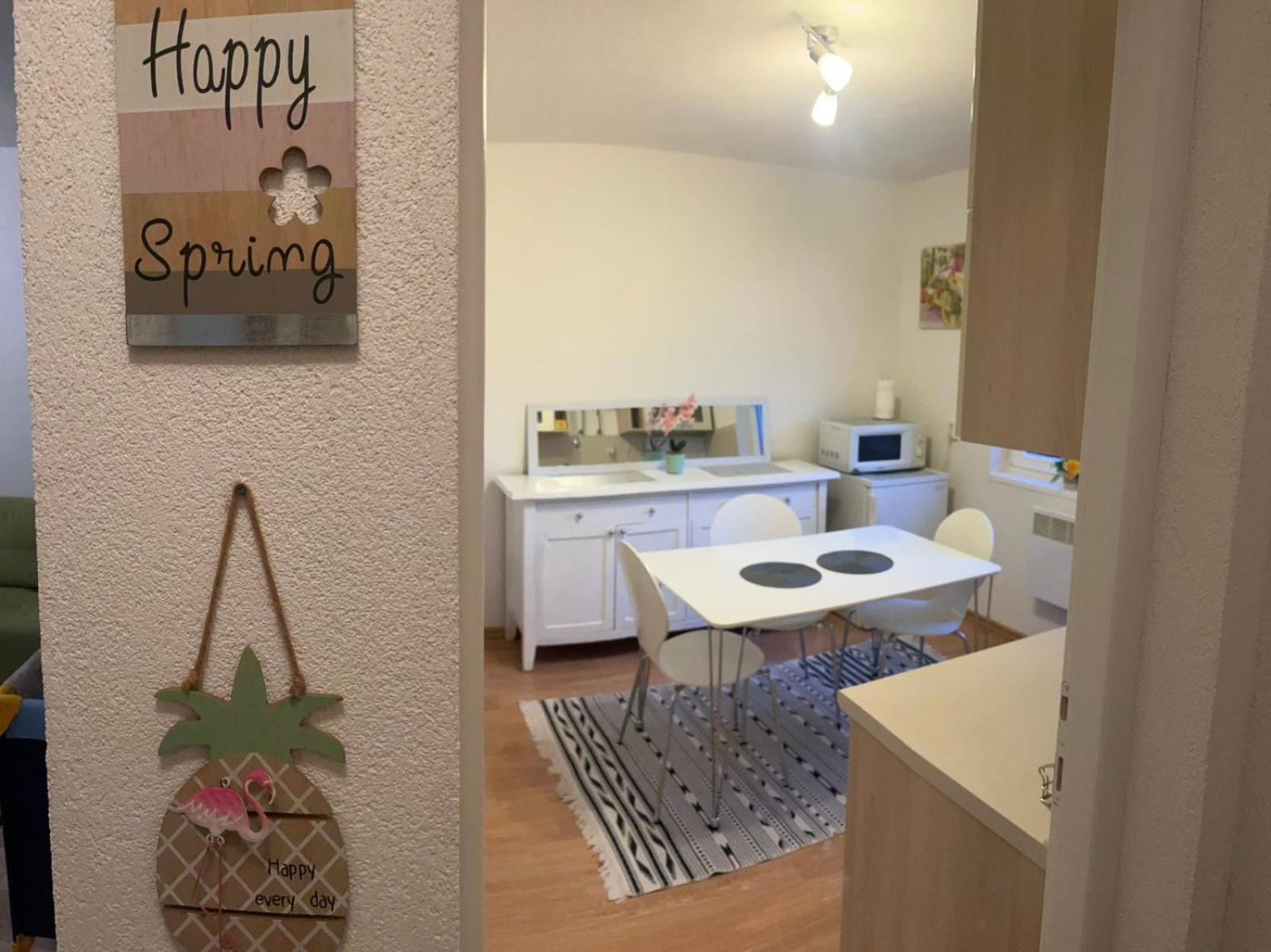 Lovely Apartment In Old Town 400M From City Center Sebilj Saraievo Exterior foto
